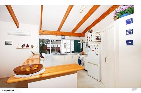 Photo of property in 2/148 Oaktree Avenue, Browns Bay, Auckland, 0630