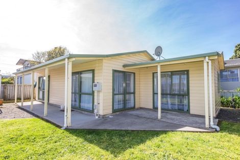 Photo of property in 16a Carlton Avenue, Gonville, Whanganui, 4501