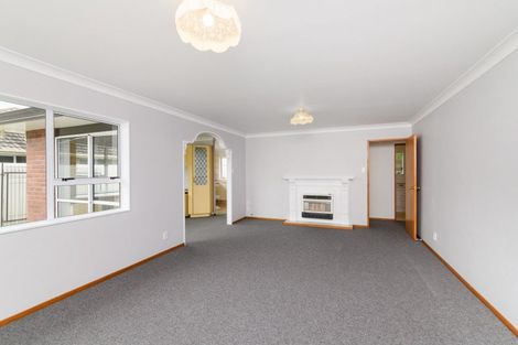 Photo of property in 4 Clendon Court, Roslyn, Palmerston North, 4414