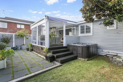 Photo of property in 1/18 Church Road, Mangere Bridge, Auckland, 2022