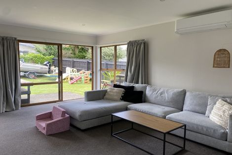 Photo of property in 1/10 Fortunes Road, Half Moon Bay, Auckland, 2012