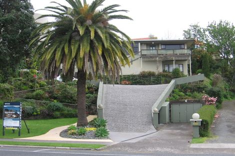 Photo of property in 283 Devonport Road, Tauranga, 3110