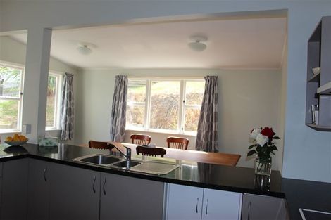 Photo of property in 125 Wellington Street, Picton, 7220