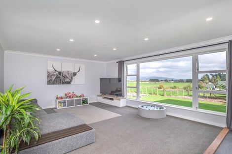 Photo of property in 51 Roslyn Road, Levin, 5510