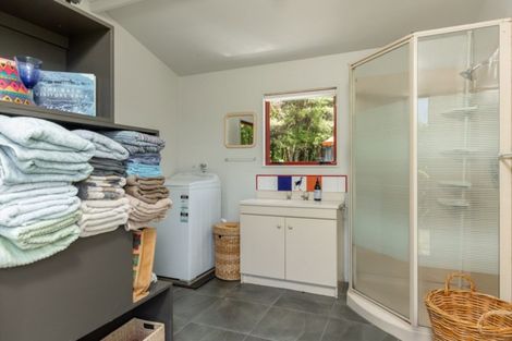 Photo of property in 5092 Kenepuru Road, Ohauparuparu Bay, Picton, 7282