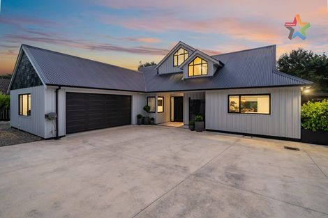 Photo of property in 20 Mccarthy Grove, Clouston Park, Upper Hutt, 5018