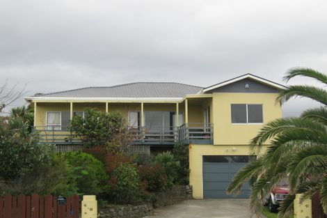 Photo of property in 119 Seaview Road, Paraparaumu Beach, Paraparaumu, 5032