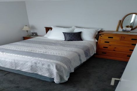 Photo of property in 18a Resolution Drive, Whitby, Porirua, 5024