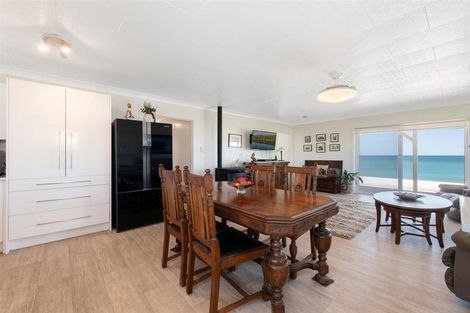 Photo of property in 151 Pukehina Parade, Pukehina, Te Puke, 3189