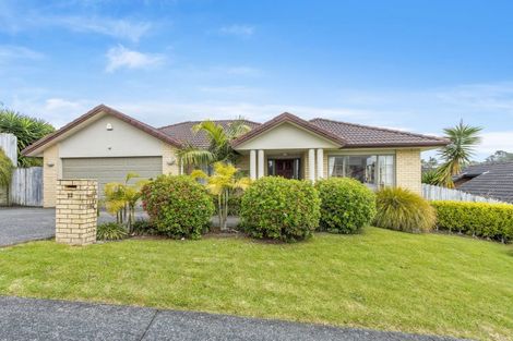 Photo of property in 22 Toledo Avenue, Henderson, Auckland, 0612