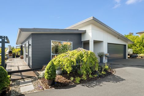 Photo of property in 24 Grandvista Drive, Green Island, Dunedin, 9018