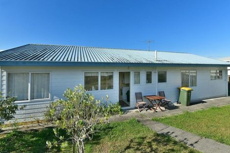 Photo of property in 38 Charlotte Street, Stanmore Bay, Whangaparaoa, 0932