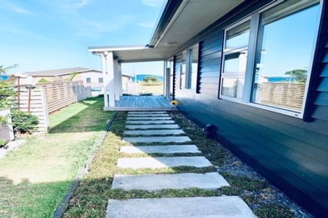 Photo of property in 14 Hampton Mews, Snells Beach, 0920