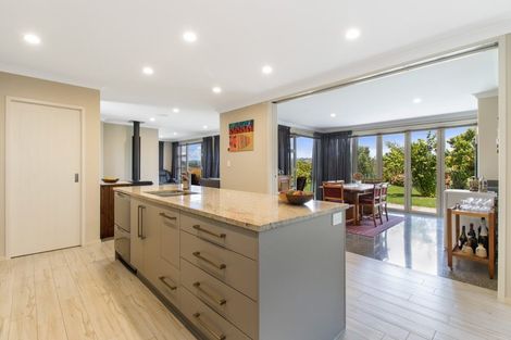 Photo of property in 16 Vantage Place, Omokoroa, 3114