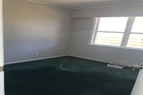 Photo of property in 61 Gloria Avenue, Te Atatu Peninsula, Auckland, 0610
