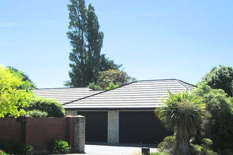 Photo of property in 12 Croftfield Place, Westmorland, Christchurch, 8025