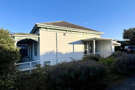 Photo of property in 53 Havelock Road, Havelock North, 4130