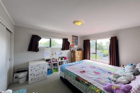 Photo of property in 45b Kurnell Drive, Botany Downs, Auckland, 2010