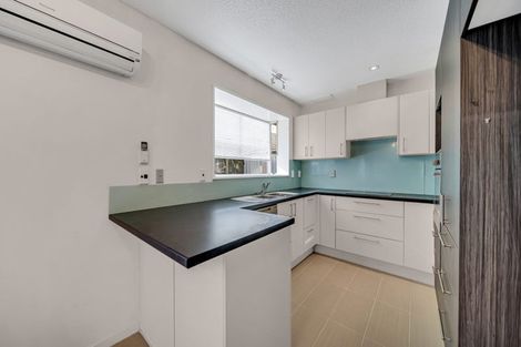 Photo of property in 2/52a Berkshire Drive, Avonhead, Christchurch, 8042