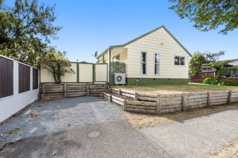 Photo of property in 1/23 Gemstone Drive, Birchville, Upper Hutt, 5018