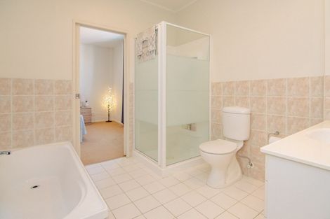 Photo of property in Maddison Apartments, 3/6e Queen Street, Palmerston North, 4410