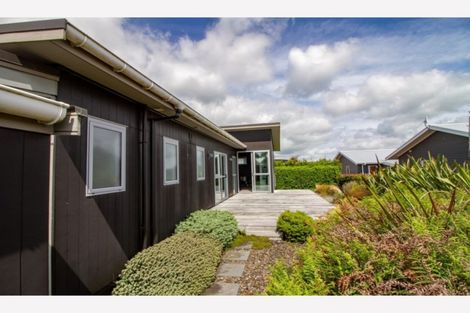 Photo of property in 2 Snowmass Drive, Ohakune, 4625