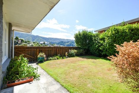 Photo of property in 14 Seaview Crescent, Picton, 7220