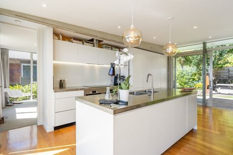 Photo of property in 505 Muritai Road, Eastbourne, Lower Hutt, 5013