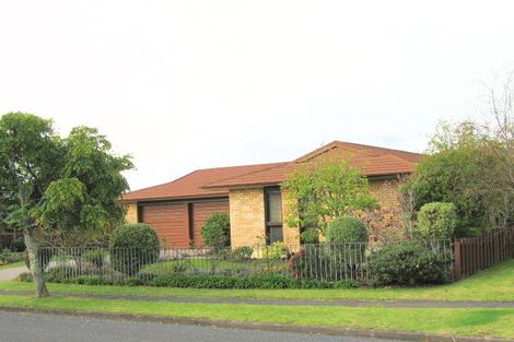 Photo of property in 19 Dianne Louise Drive, Half Moon Bay, Auckland, 2012