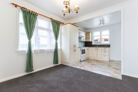 Photo of property in 8 Aberdeen Avenue, Takaro, Palmerston North, 4412