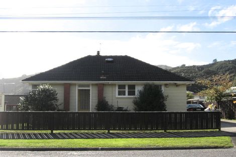 Photo of property in 35 Hay Street, Naenae, Lower Hutt, 5011
