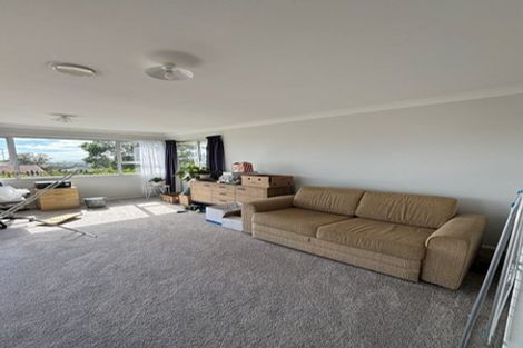 Photo of property in 2 Marlborough Avenue, Glenfield, Auckland, 0629