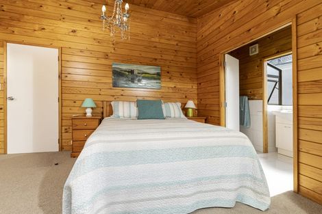 Photo of property in 7 Chardon Place, Henderson, Auckland, 0612