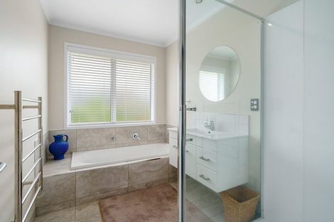 Photo of property in 12 Jarrett Terrace, Leamington, Cambridge, 3432