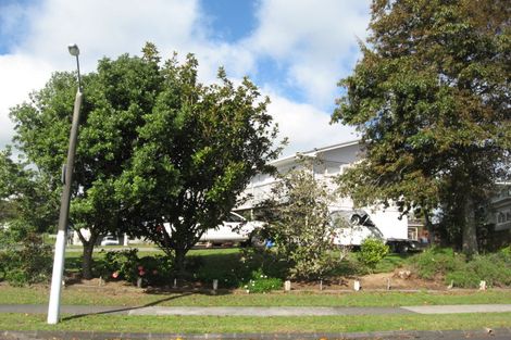 Photo of property in 27 Jade Avenue, Pakuranga Heights, Auckland, 2010