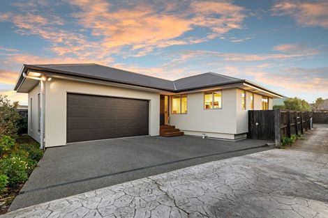 Photo of property in 423 Bower Avenue, Parklands, Christchurch, 8083