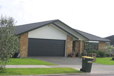 Photo of property in 9 Monivea Place, East Tamaki Heights, Auckland, 2016
