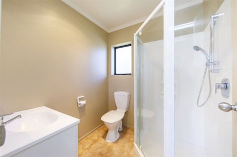 Photo of property in 16 Daniel Place, Kelvin Grove, Palmerston North, 4414