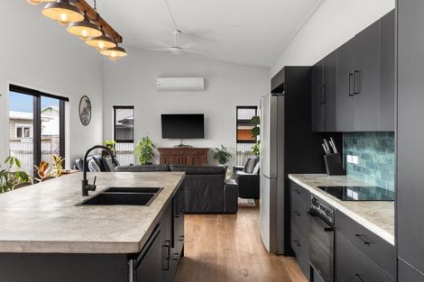 Photo of property in 615 Buller Street, Akina, Hastings, 4122