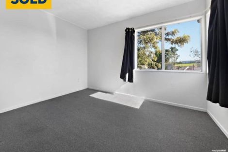Photo of property in 18 Styca Place, Sunnyvale, Auckland, 0612