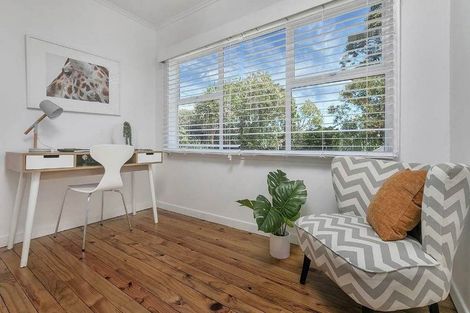 Photo of property in 31 Mahara Avenue, Birkenhead, Auckland, 0626