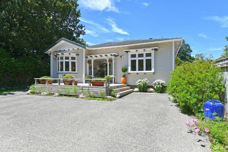 Photo of property in 25 Black Beech Street, Birchville, Upper Hutt, 5018