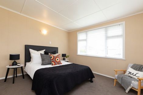Photo of property in 16 Aberdeen Avenue, Takaro, Palmerston North, 4412