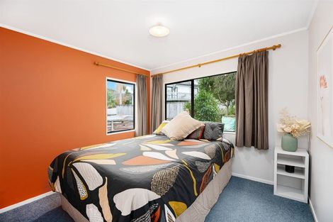 Photo of property in 20 Hassan Drive, Massey, Auckland, 0614