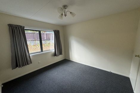 Photo of property in 82 Queens Road, Waikanae Beach, Waikanae, 5036