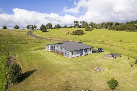 Photo of property in 160 Gray Road, Te Kamo, Kamo, 0185