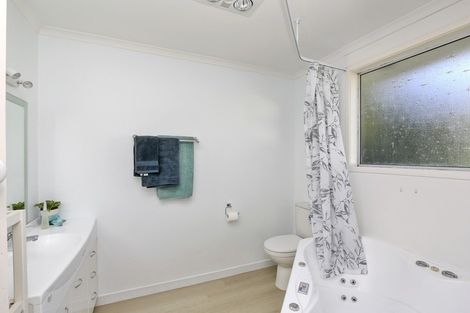 Photo of property in 193 Tukapa Street, Westown, New Plymouth, 4310