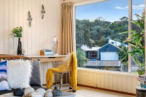 Photo of property in 2/4 Arkles Strand, Arkles Bay, Whangaparaoa, 0932