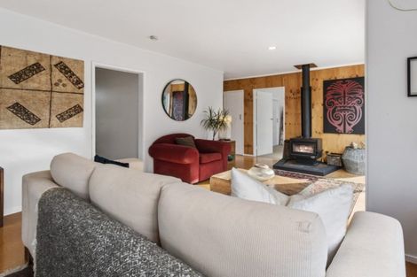 Photo of property in 3 Ferndale Avenue, Leigh, 0985