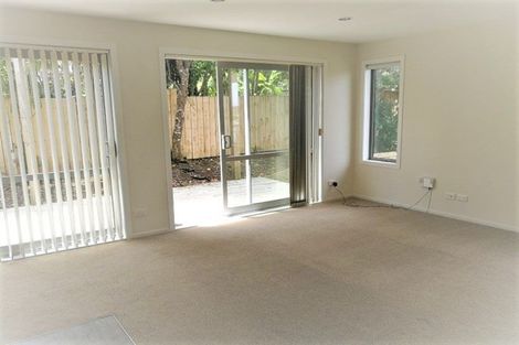 Photo of property in 16 Trinidad Road, Sunnynook, Auckland, 0620